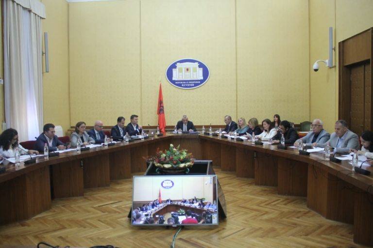 Veting në politikë, PS: Në “Venecia”. PD: Mos e fusni në kalendat greke