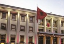Begaj dekreton ndryshimet e ministrave