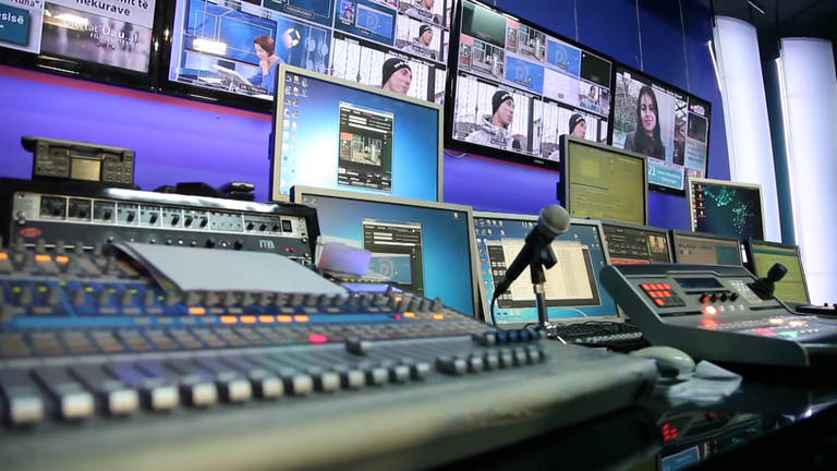 Shtyhet me katër muaj fikja e sinjalit analog për televizionet, AMA: Do të rindizen sërish transmetimet analoge