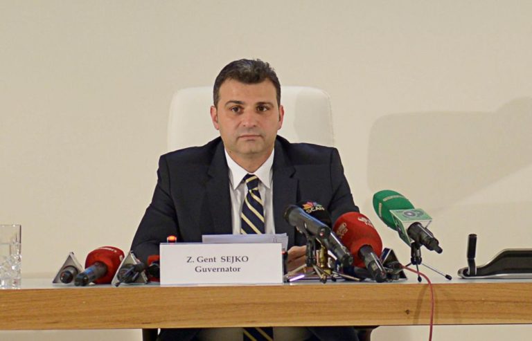 Guvernatori Sejko: Shitjet e bankave një fenomen Rajonal, ja si po i kontrollojmë investitorët