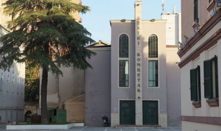 ‘Teatri do shembet’, Parlamenti rrëzon dekretin e Metës