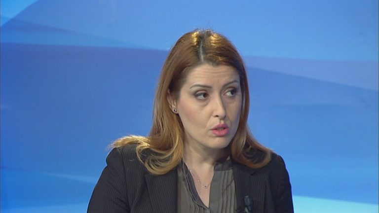 Ndalimi i pijeve energjike për fëmijët, Manastirliu: Ja si do të veprohet dhe rreziqet