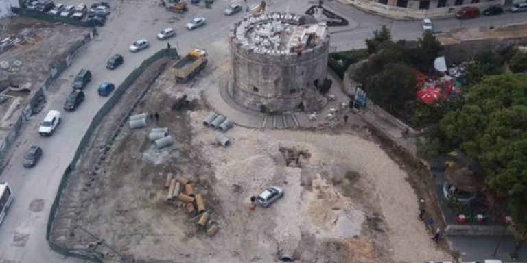 Gjykata pushon hetimet për ‘Velierën’: Bashkia e Durrësit nuk ka kryer asnjë shkelje