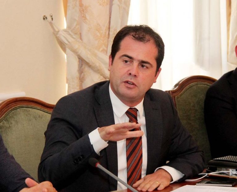 Vettingu në politikë/ Bylykbashi ka një kërkesë për PS-në