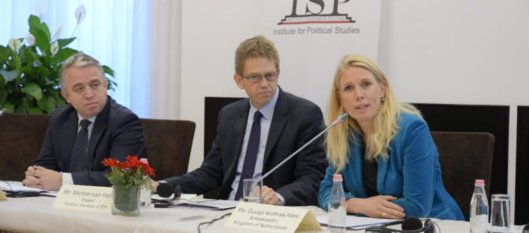 Gjyqtarët e prokurorët po tentojnë të mbyllin pazaret para vetingut, KLD mbushi drejtësinë me të korruptuar