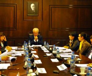 KED u jep fund ngërçeve, nis verifikimi i kandidatëve për Gjykatën Kushtetuese dhe Inspektorin e Drejtësisë, BE rrit monitorimin