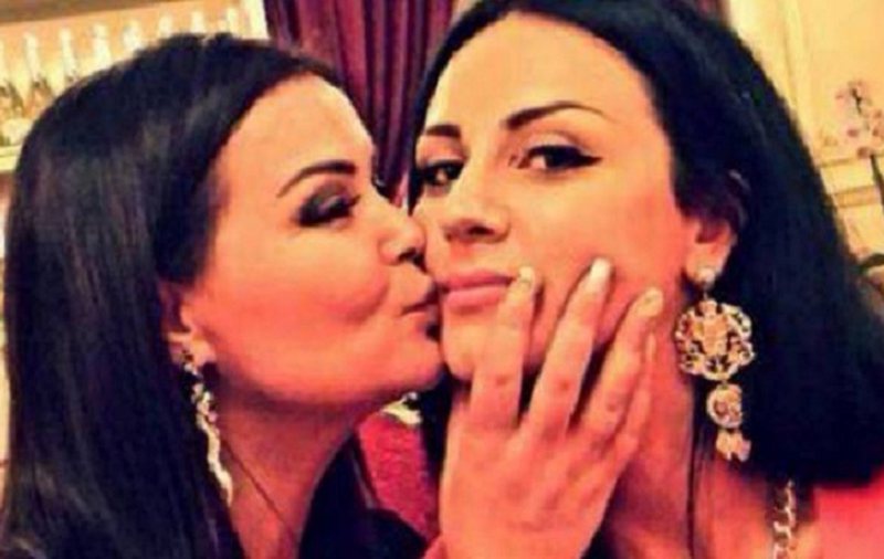 9E1A0247-F46D-45F8-867A-3B47472E9B44