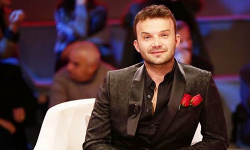 FEA6E5D6-5590-485A-A2C8-F48C97E130E5