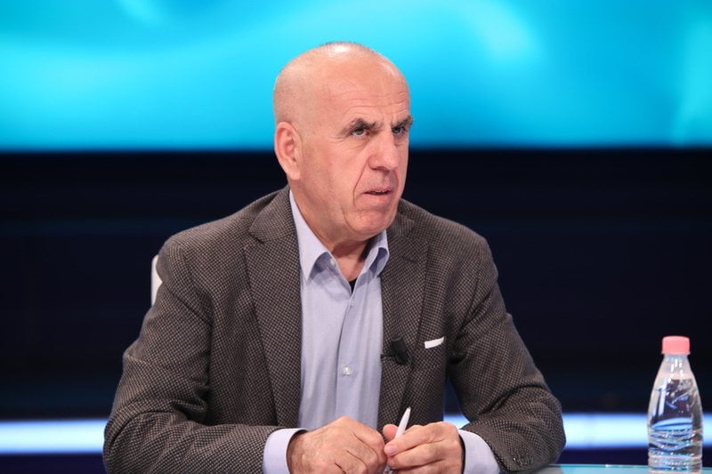 4CD35A05-42A1-482F-B31D-0B103068F092