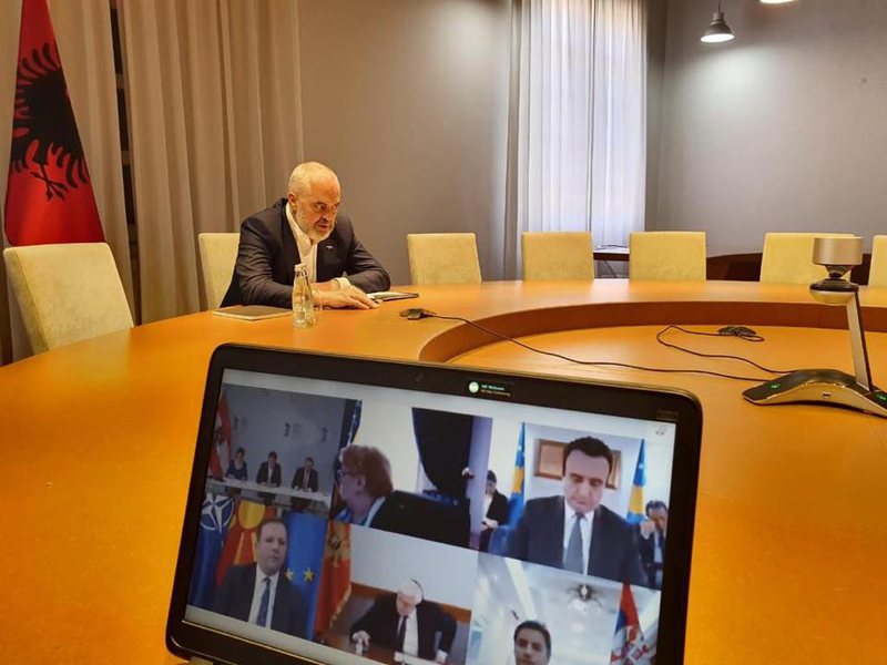 859E9536-0DAF-4EC5-9024-09DCB44A63B7