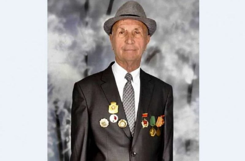 2E67E253-616E-4CA9-8376-17EE333944DF