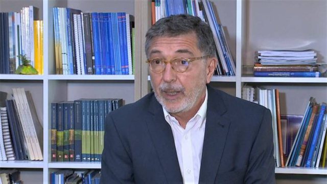 EDC29166-C49D-4A18-80EE-D27A9461332D