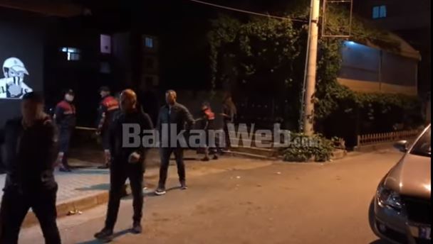 2CFCC31B-3001-4EC4-ADC8-5B3A6F8B009D