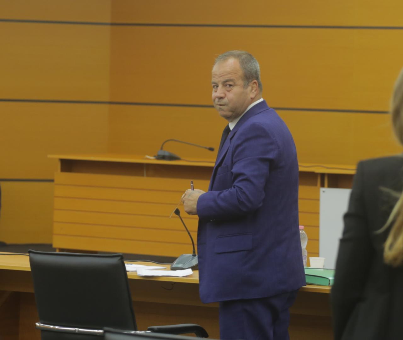 B829B80A-2927-43B4-BE43-9FDD6313C1C6