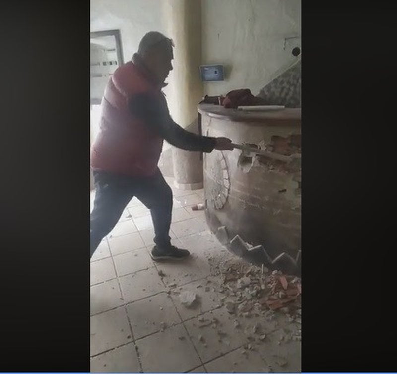 D18E2998-5FF1-44AD-91BD-93AE522A86DE