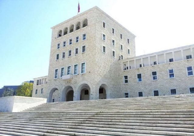 universiteti