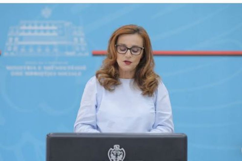 37E7B284-6219-4094-8FFD-5B5665274129