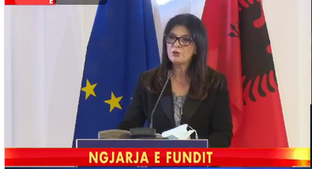 28A2E29D-1CD0-465E-BC95-EFDF0BF09418