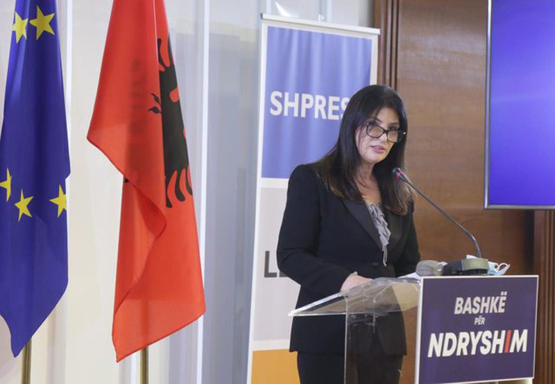 98767791-1AC2-409D-B9B6-6BB62B096FAB