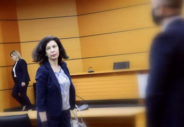 D29F54F4-0271-4D17-9D51-54042D015C95