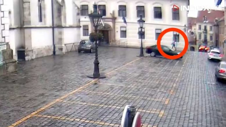 ee2-1-e1603114394215-780x439-1