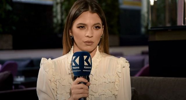 1039D297-F9E3-4761-925A-55315CEAB173