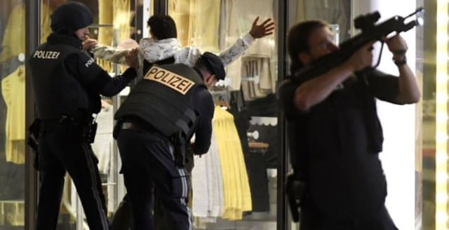 677BF88F-40F8-4BF6-A347-DB18194DFD91