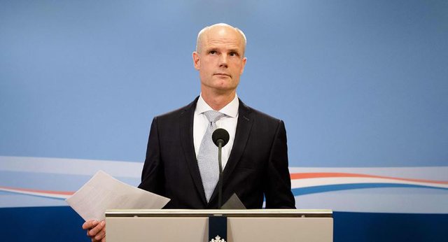 DD7C4129-7910-445F-8E72-E83703E00383