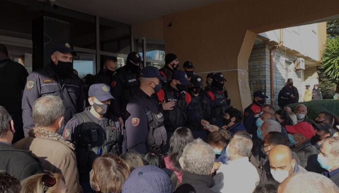 1B5260BD-2ADA-4B2A-A67B-A6C936B37E2E-696x396