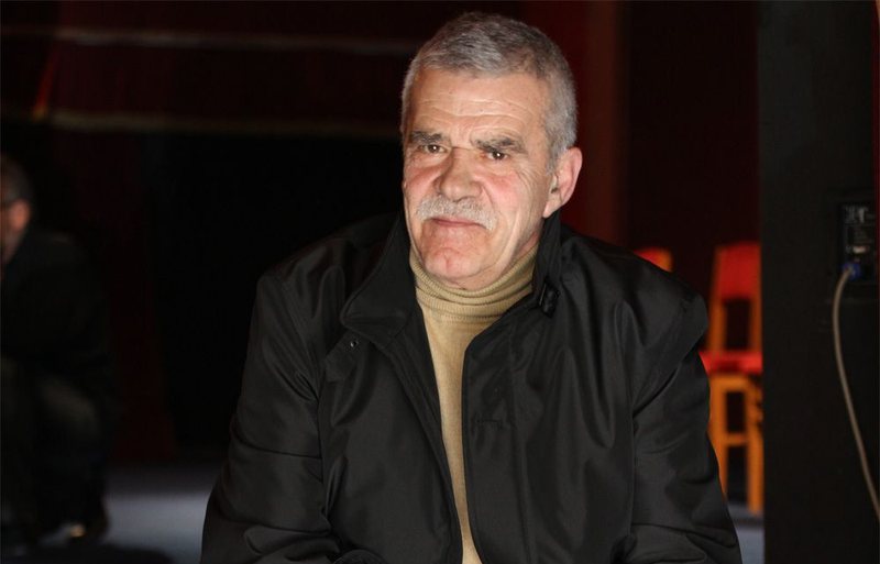 2C7FC39B-EFA8-40BC-B6D4-A9189045248E