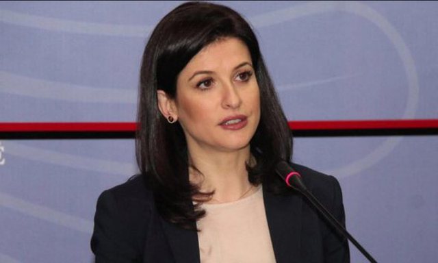 C08F28C6-4488-4B3B-AD31-B0584110396D