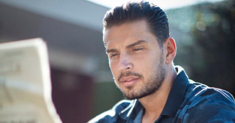 DBB27A08-09CE-4B98-9F32-9ACFB60FF99B