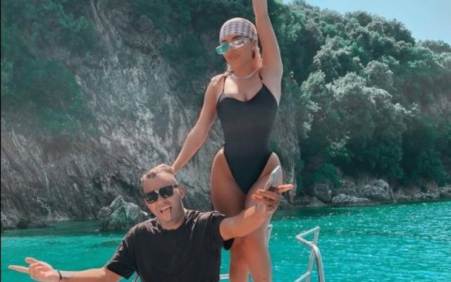 174FC9B0-EFFD-4A1E-95AD-F6CCEE9100AF