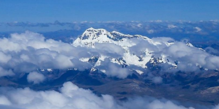 Ngrohja globale/Shkrihet me shpejtësi akullnaja e fundit në majën e dytë më të lartë…