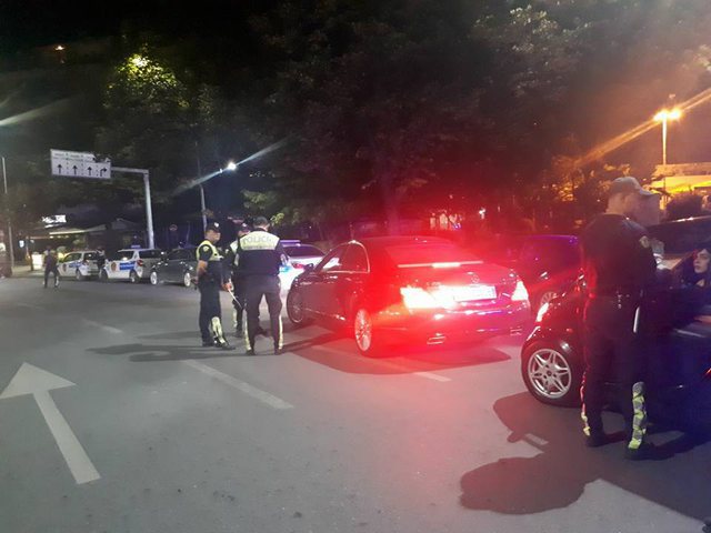 D9DFE1E2-55B7-45D9-B7F7-1D769B774B18