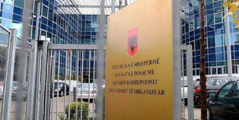 Apeli i GJKKO konfiskon përfundimisht pasuritë e të fortit të Beratit, kalojnë në pronësi të shtetit 3 apartamente dhe 5 sipërfaqe toke