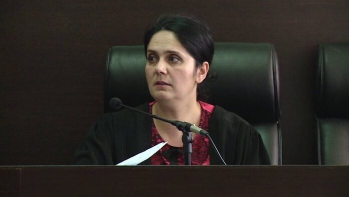 enkelda-hoxha-696x392