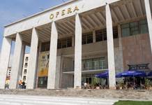 Ngjarjet në Tiranë ndryshojnë kalendarin kulturor, Teatri i Operës dhe Baletit shtyn shfaqjet dhe Teatri Eksperimental anulon “1984”