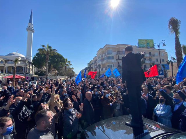 8329F5D0-0234-4AAF-85A3-85DAABC8C2CB