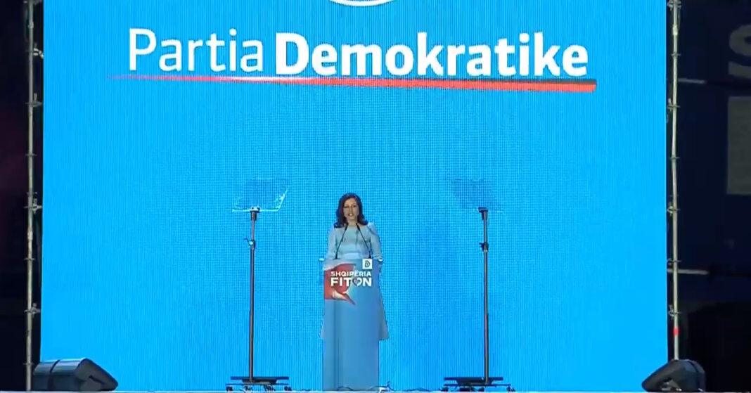 Floriana-Garo-2-1068x559