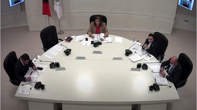 0F90512F-FCC1-4068-A52D-B118B9FE33E9