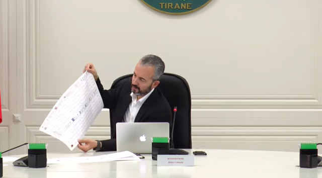 C0B40225-C25E-4723-ABE0-C307D0F3F926