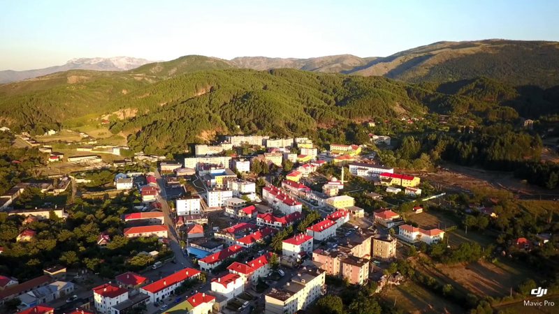 E8233A00-E6A5-4510-A826-E5583A894DBB