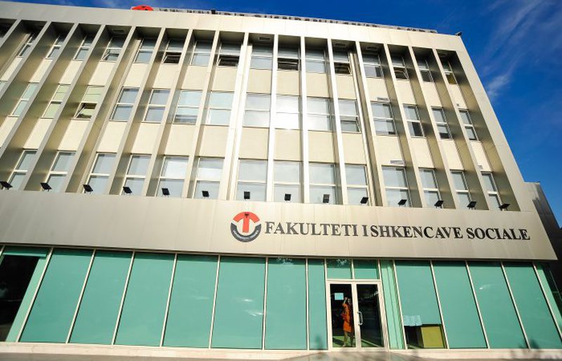 1EB4D649-5A79-4734-8471-0B75592D9848