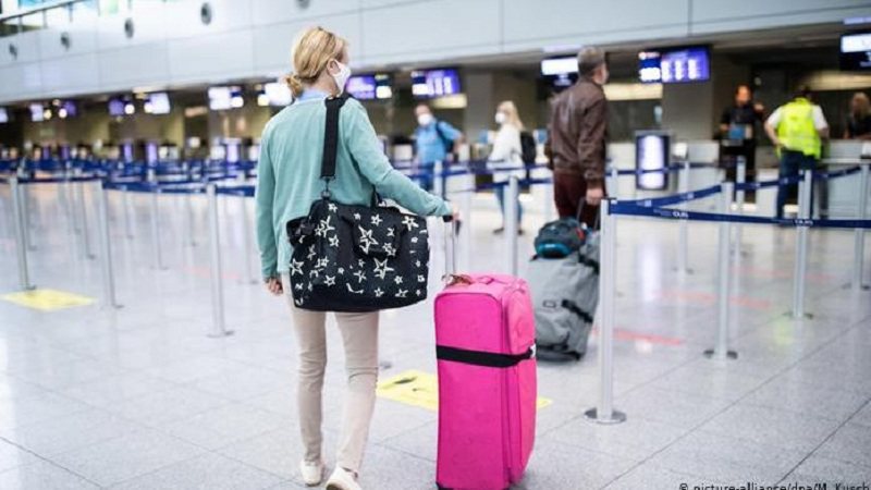 25F8A195-4C51-4DA2-925E-7B4782D612E1