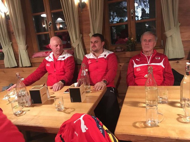 AA65674C-9881-4443-813B-00951E96B5A8