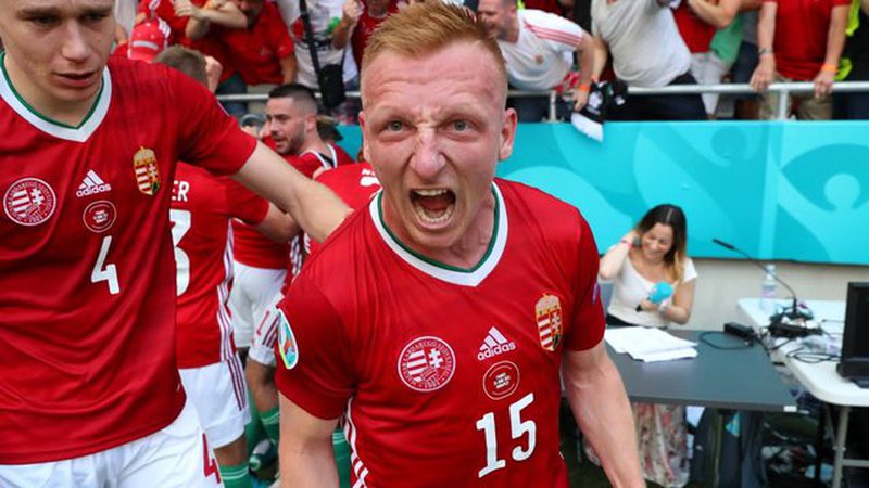 CD73ED05-6A85-46C7-9C61-9FDF0BC14049