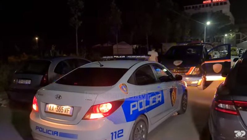 EE208785-DA20-4404-853D-1368891E1313