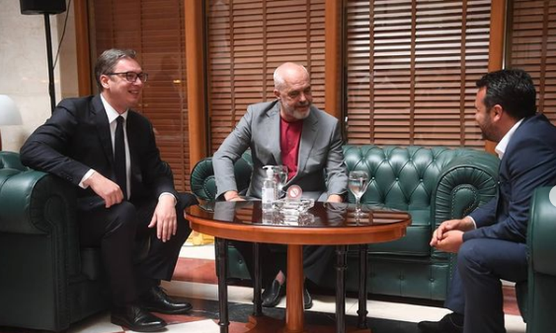 78D1ACAC-875F-40BD-8F93-16C232CFE1D0