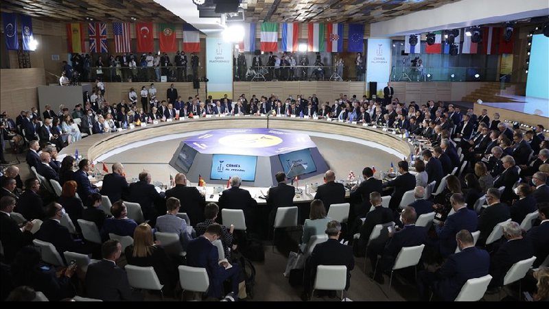 10D0CE75-BFB0-4C67-AA47-4A33ED426F12